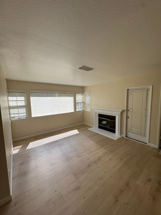 2915 N Texas St Fairfield, CA 94533 photo 3