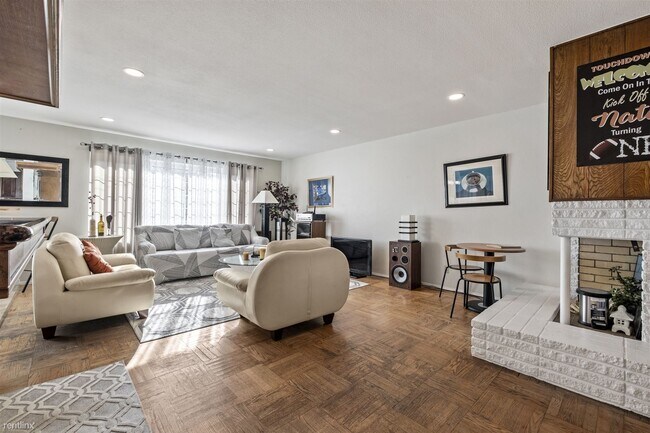 611 Blanken Avenue, San Francisco, CA 94134 photo 4