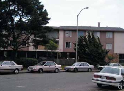 30 Kent Court, Daly City, CA 94015 photo 3