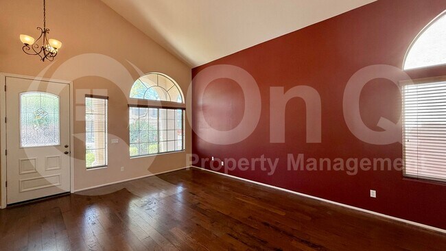 2314 W Spur Dr Phoenix, AZ 85085 photo 5