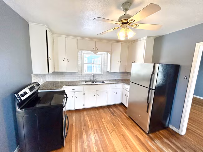 251 Senisa Dr San Antonio, TX 78228 photo 4
