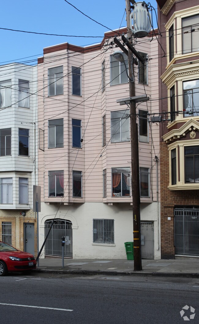 1668 Washington photo 2