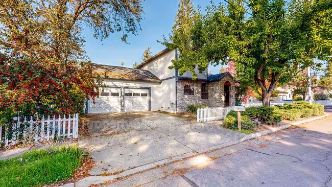 1201 Jennings Ave Santa Rosa, CA 95401 photo 2