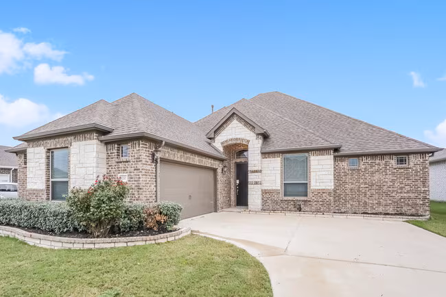 220 Watson St Red Oak, TX 75154 photo 2