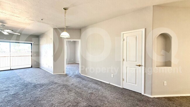 6770 N 47th Ave Glendale, AZ 85301 photo 4