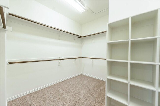 555 Waterloo Drive, Lewisville, TX 75067 photo 3