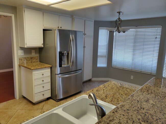 1808 Crystal Ridge Way Vista, CA 92081 photo 5