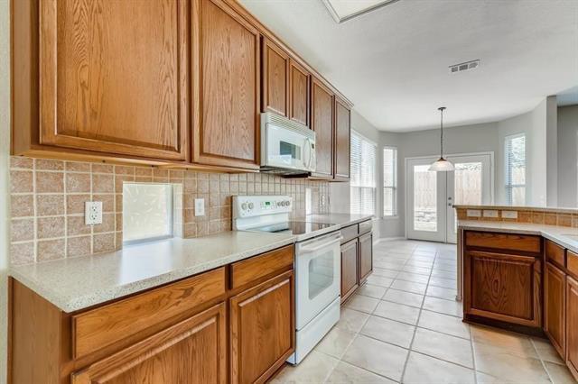 9937 Appletree Way Fort Worth, TX 76244 photo 3