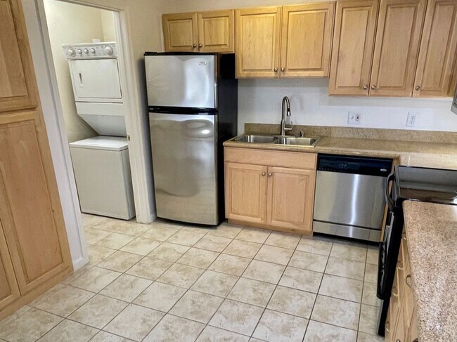 631 East El Camino Real, Sunnyvale, CA 94087 photo 3