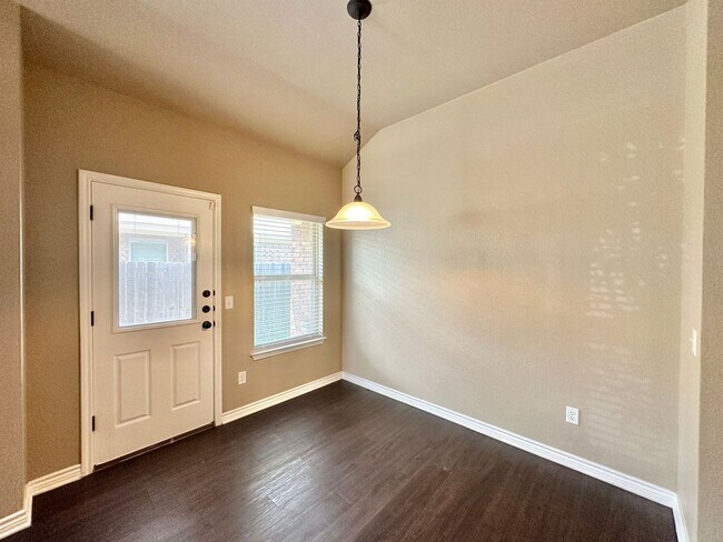 302 Sladecek Dr Killeen, TX 76542 photo 5