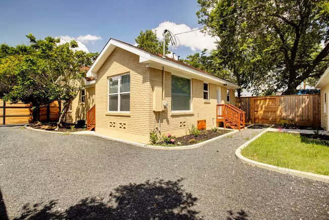 2401 Eagle Street, Houston, TX 77004 photo 4