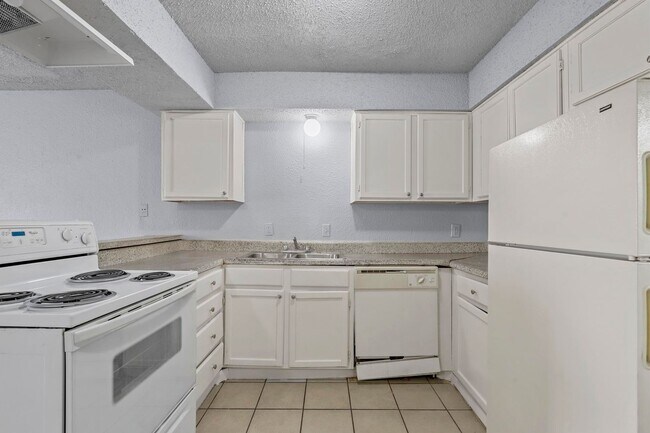 302 N Race St Everman, TX 76140 photo 5