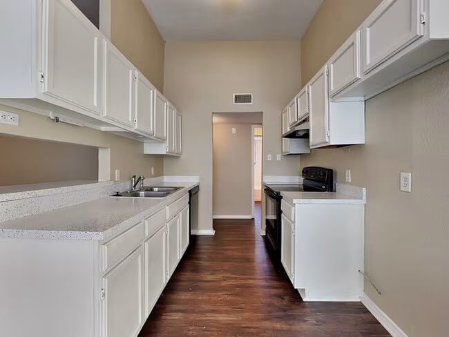 13116 Rustic Trail, Balch Springs, TX 75180 photo 4