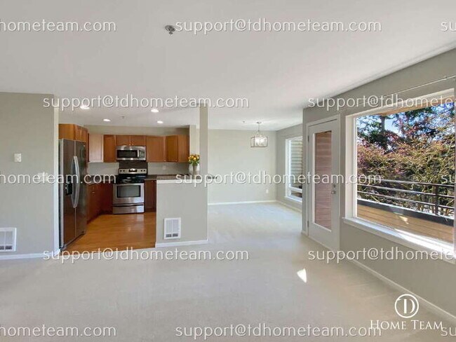 3520 Lake Washington Blvd SE Bellevue, WA 98006 photo 4