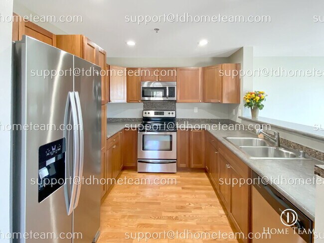 3520 Lake Washington Blvd SE Bellevue, WA 98006 photo 5