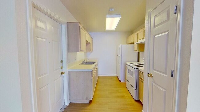 13348 Water Oak Ln Austin, TX 78729 photo 3