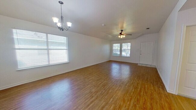 13348 Water Oak Ln Austin, TX 78729 photo 4