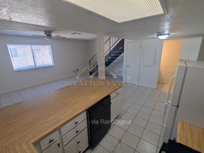 545 West 16th Avenue, Apache Junction, AZ 85120 photo 3