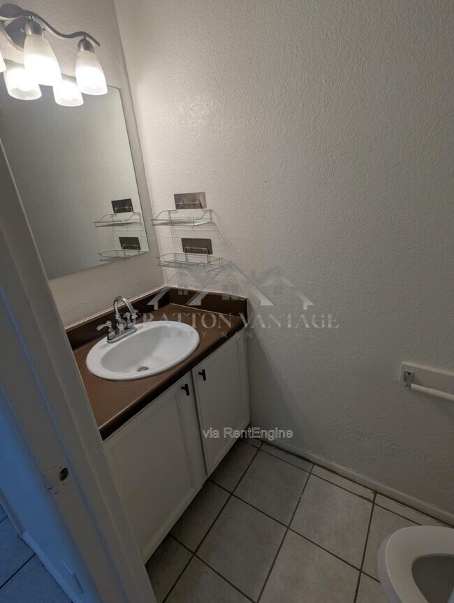 545 West 16th Avenue, Apache Junction, AZ 85120 photo 5