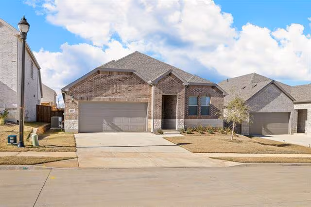 2441 Glacier Rdg Corinth, TX 76210 photo 2