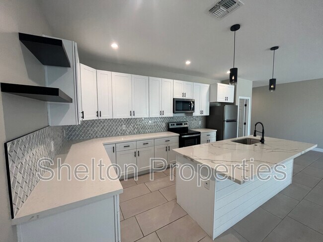 120 S 91st Dr Tolleson, AZ 85353 photo 2