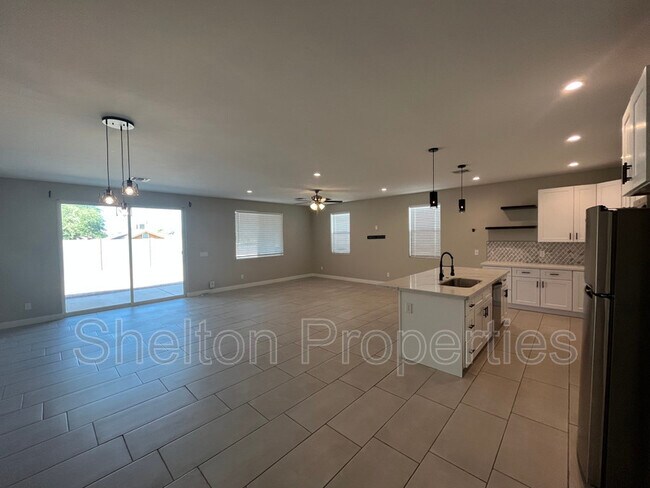 120 S 91st Dr Tolleson, AZ 85353 photo 5