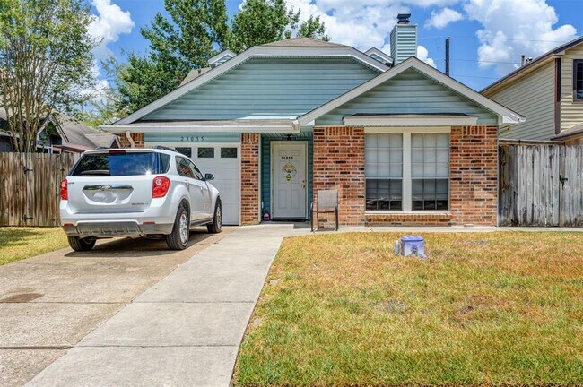 23035 Red Leo Lane, Spring, TX 77389 photo 2