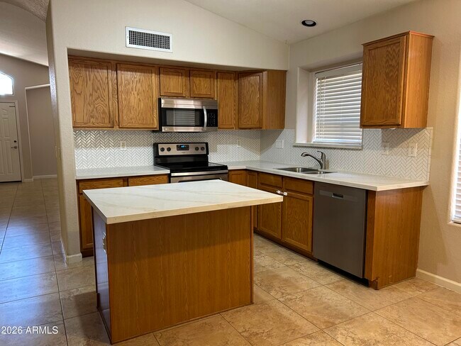 12406 W San Juan Ave Litchfield Park, AZ 85340 photo 4