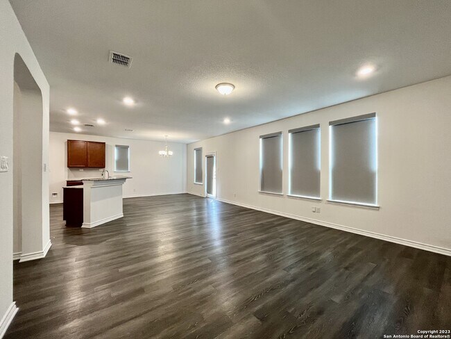 3607 Battlecry San Antonio, TX 78245 photo 3