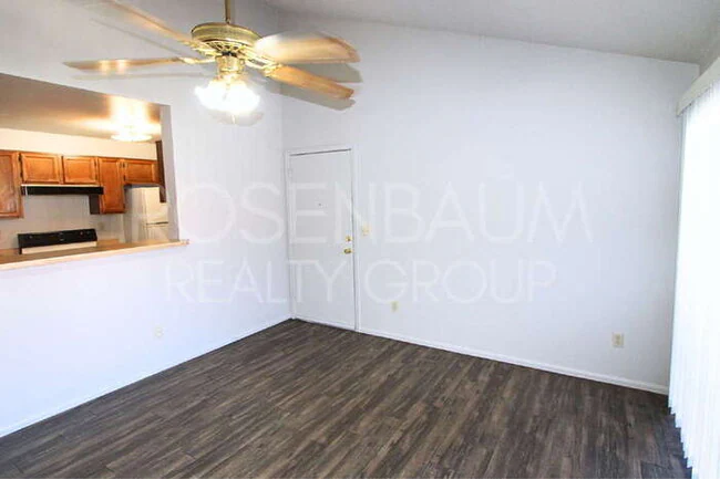 623 W Guadalupe Rd Mesa, AZ 85210 photo 2
