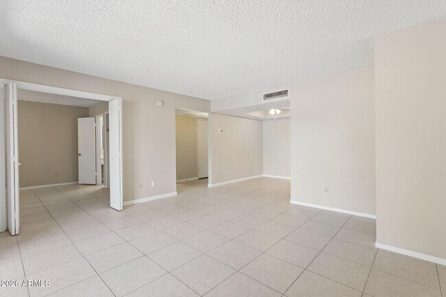 4444 E Paradise Village Pkwy N Phoenix, AZ 85032 photo 3