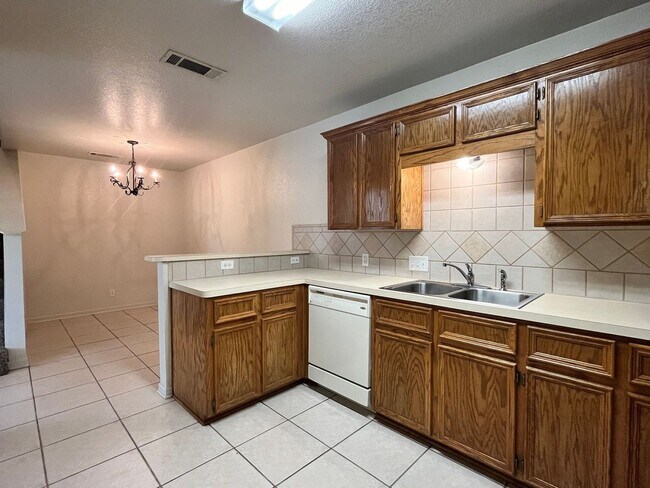 5100 Heather Ln Killeen, TX 76549 photo 5