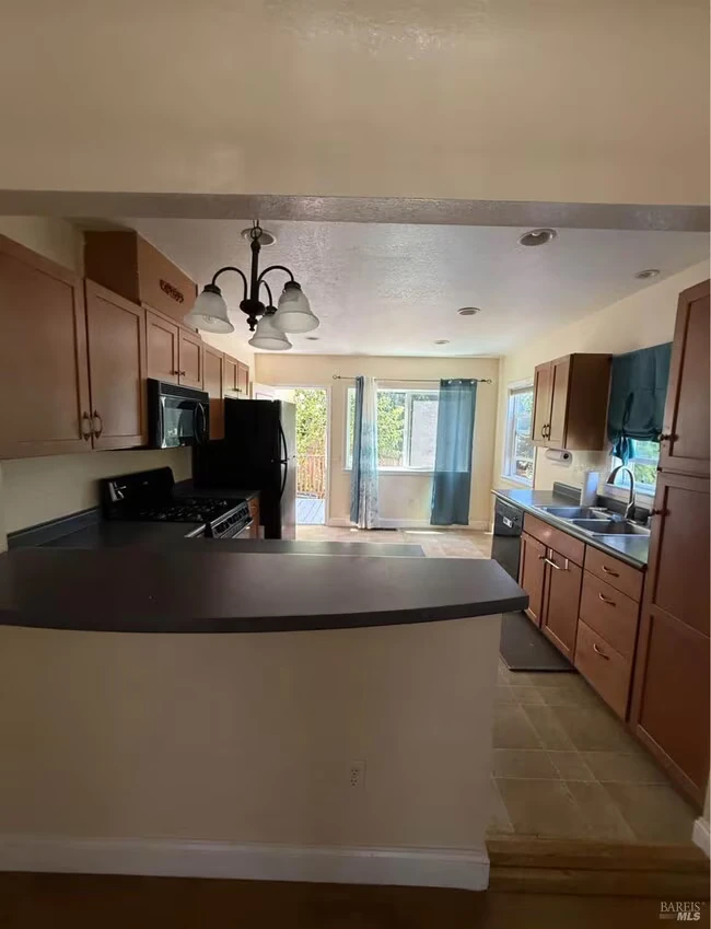 17 Romine Way Vallejo, CA 94591 photo 4