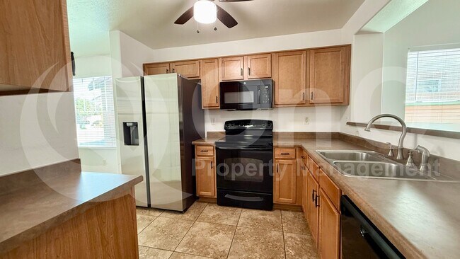 1383 E Mayfield Dr San Tan Valley, AZ 85143 photo 3