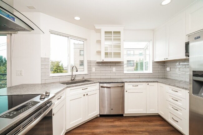 150 Valley St Seattle, WA 98109 photo 4