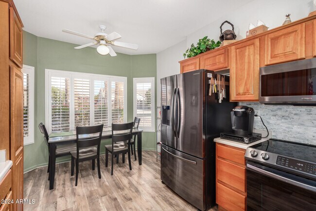 16215 W Desert Winds Dr Surprise, AZ 85374 photo 5