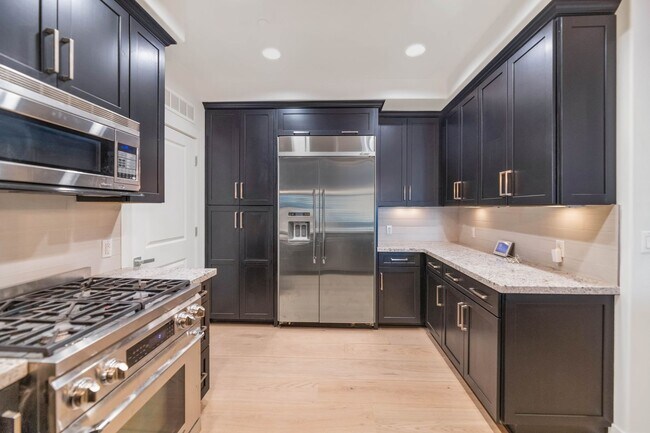 4805 N Woodmere Fairway Scottsdale, AZ 85251 photo 5