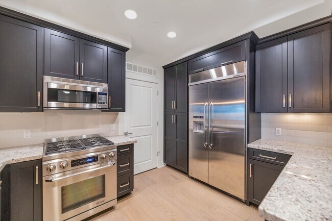 4805 N Woodmere Fairway Scottsdale, AZ 85251 photo 4