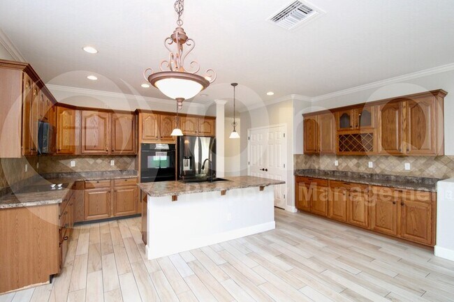 14590 W Windsor Ave Goodyear, AZ 85395 photo 4