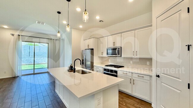 4437 Mountain Laural Dr San Tan Valley, AZ 85144 photo 5