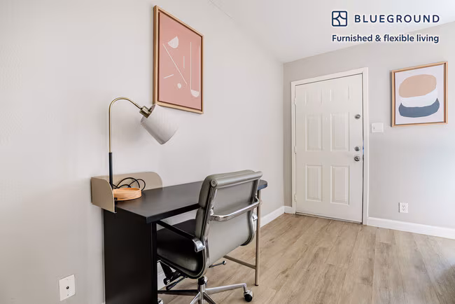 1230 E 38th 1/2 St Austin, TX 78722 photo 4