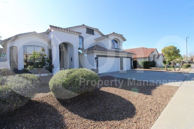 1535 E Toledo St Gilbert, AZ 85295 photo 2