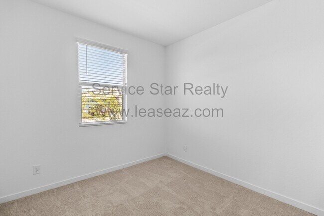 5543 W Rainwater Dr Phoenix, AZ 85339 photo 5