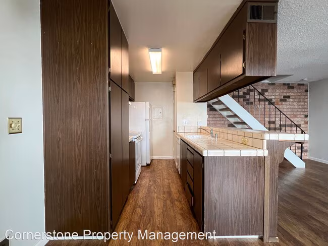 297 Watson Dr #3 photo 5