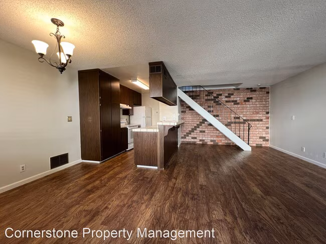 297 Watson Dr #3 photo 4