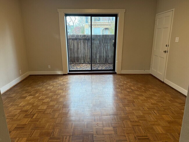 1312 Chestnut St Alameda, CA 94501 photo 5