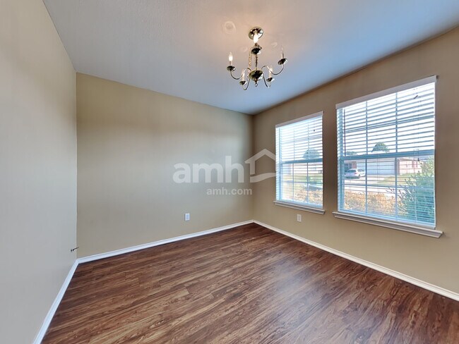 1227 Wenatchee Drive, Krum, TX 76249 photo 4