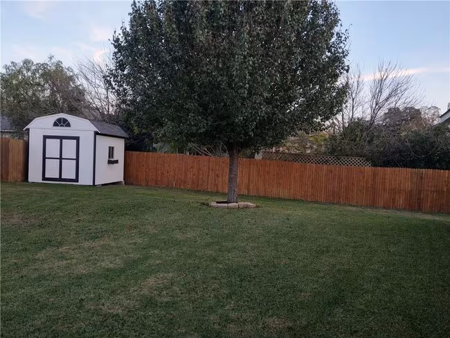 1004 Ridgebluff Cir Leander, TX 78641 photo 2