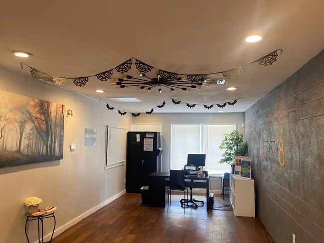 The 10Forty8 Modern Living photo 5