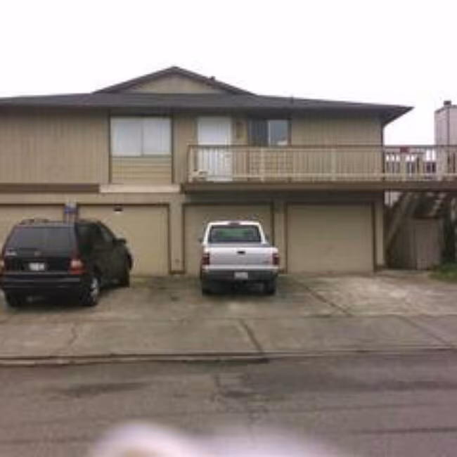 903 31st St NE Auburn, WA 98002 photo 2